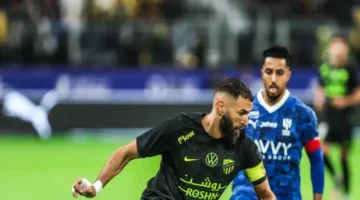 كلاسيكو الدوري السعودي.. اتحاد جدة يواجه الهلال في صدام مباشر على صدارة الترتيب